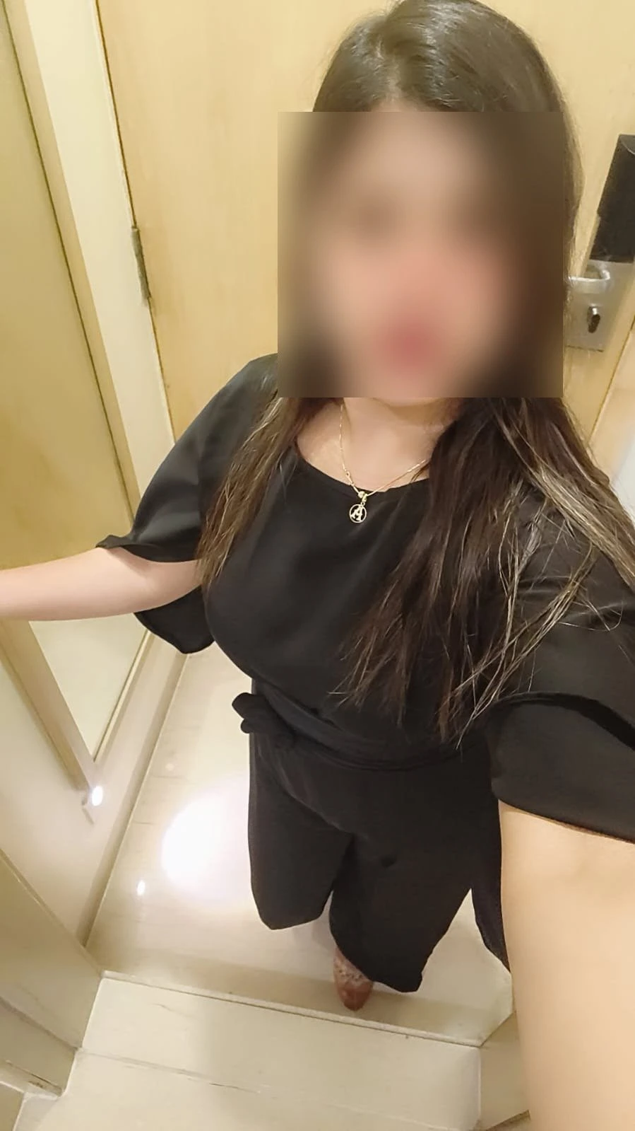Joya Khan – Indian escort in Hyderabad — 7 / 10