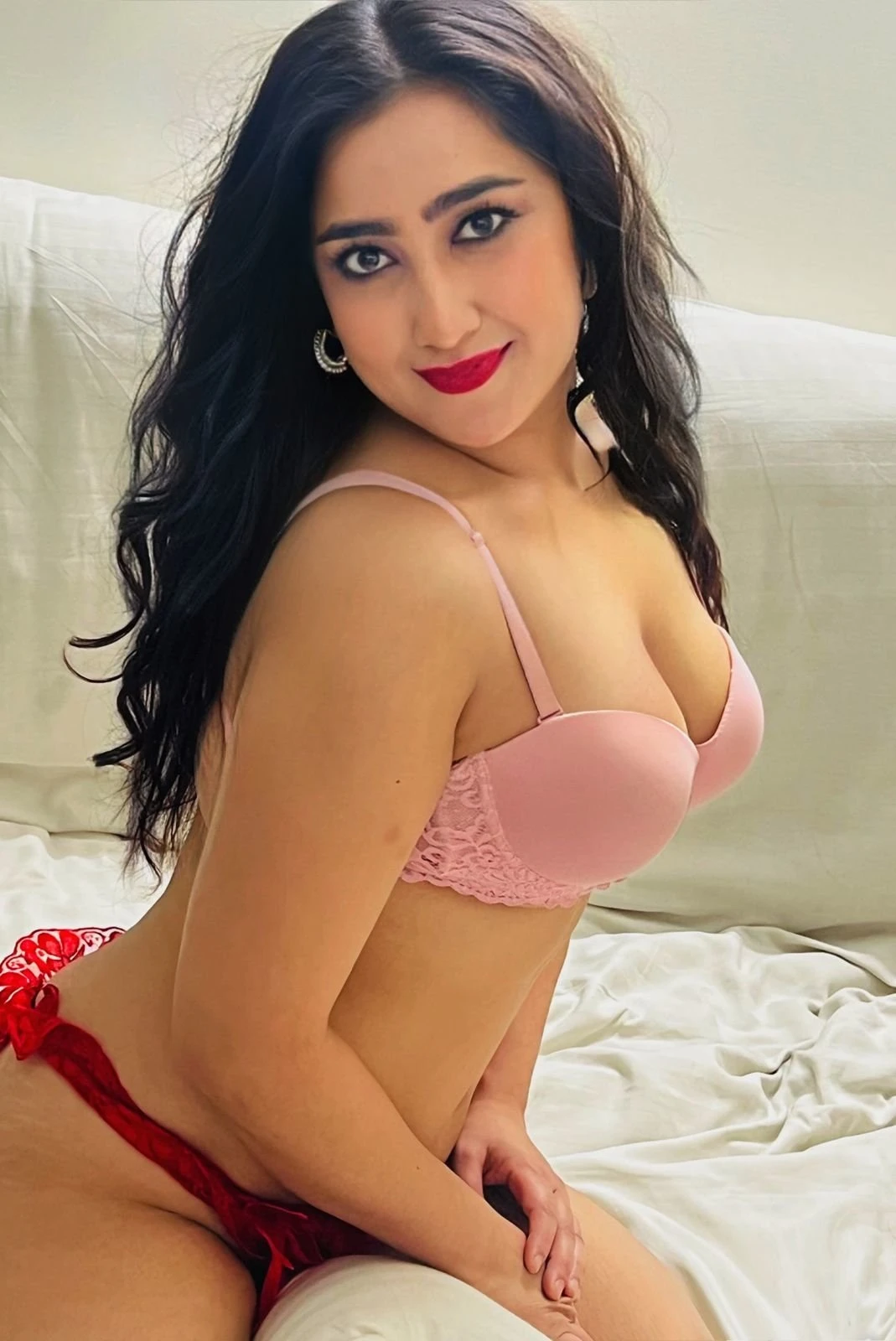 Ziya Roy – Indian escort in Hyderabad — 2 / 4