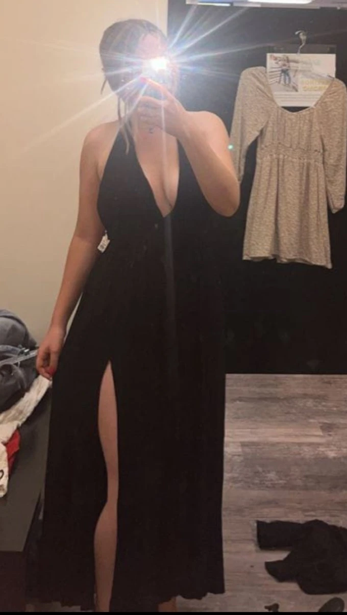 Zenny – Indian escort in New Delhi — 2 / 5