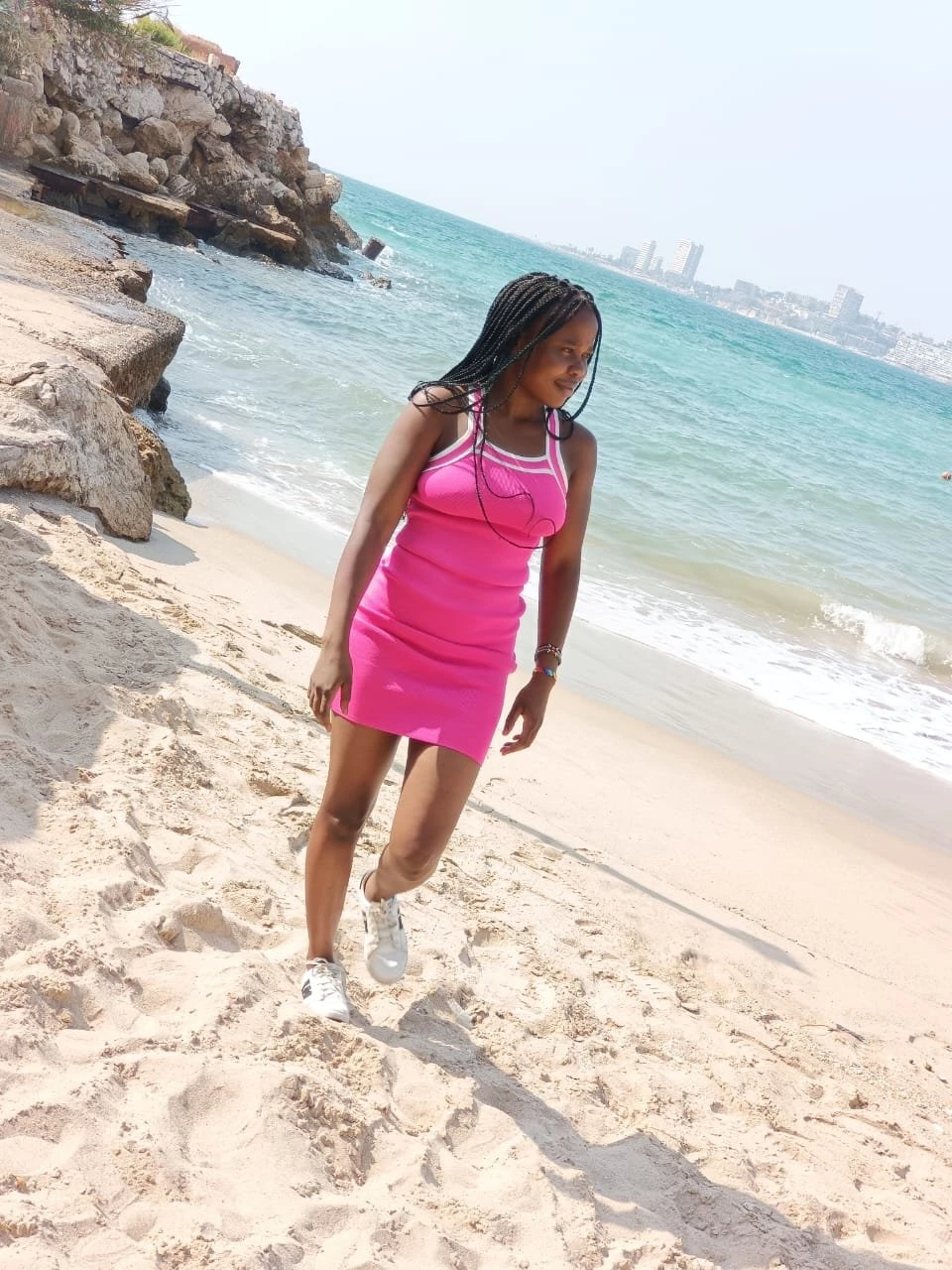Cutie sandra – Tanzanian escort in Beirut — 2 / 5