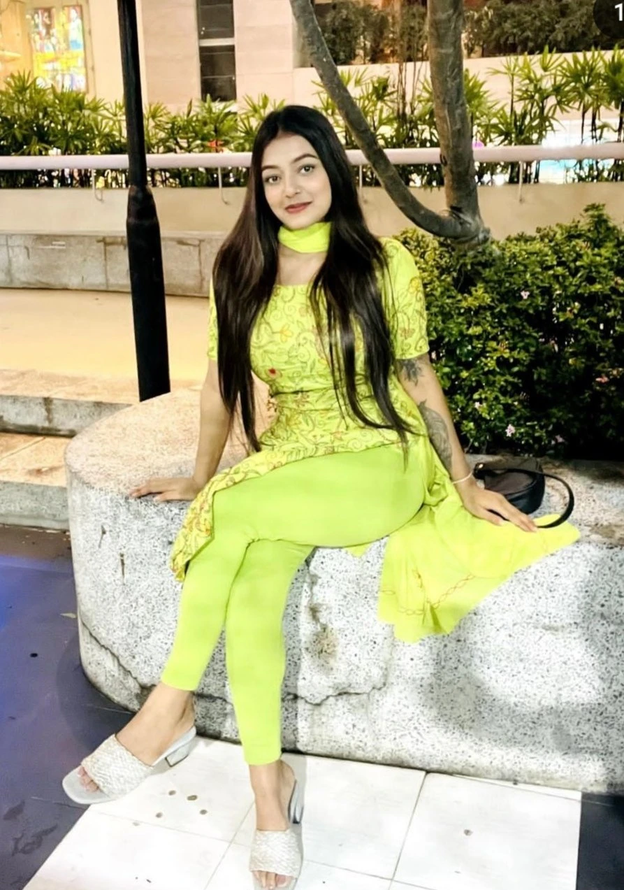 Real Meet & paid cam session🤍25.?20 – Indian escort in Chennai — 5 / 6