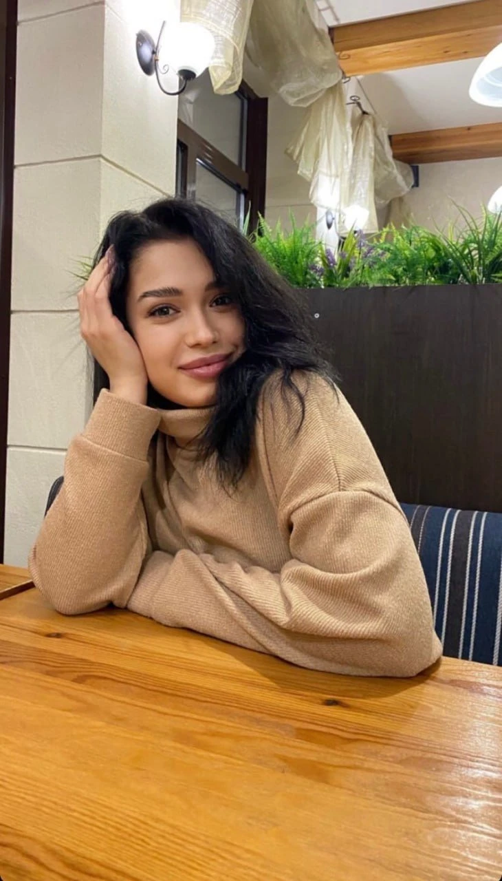 Melinda – Russian escort in Hong Kong — 6 / 7