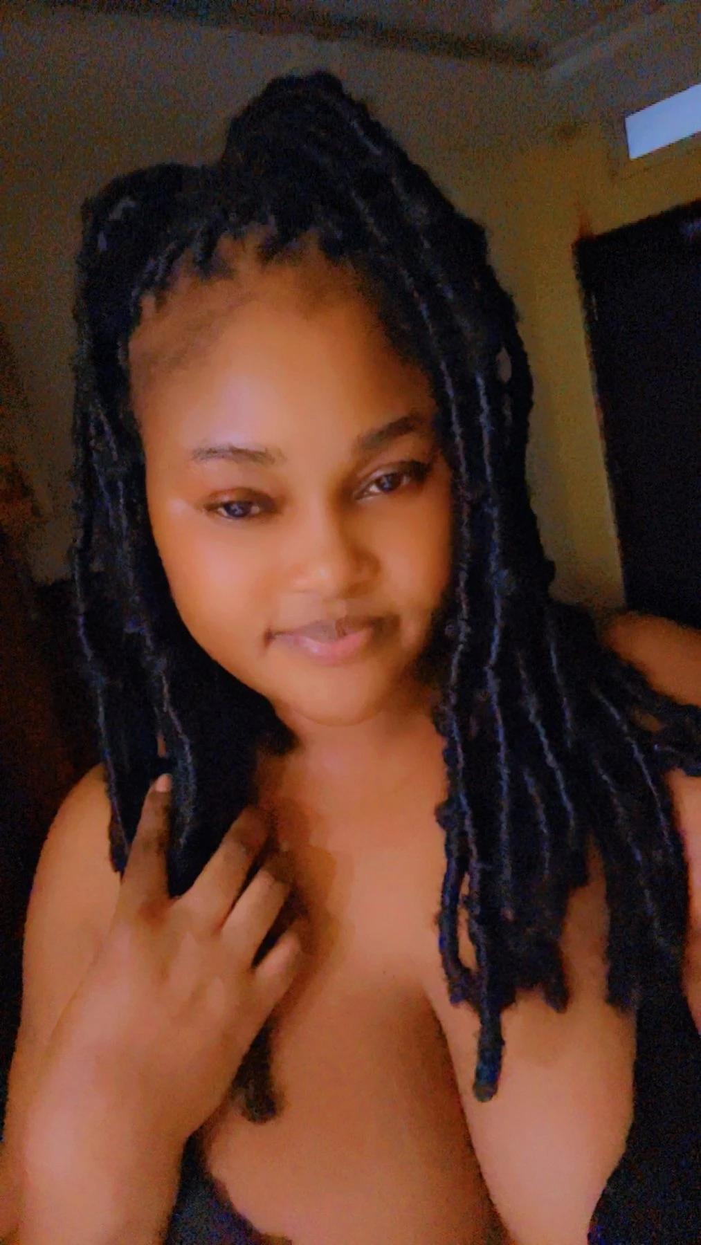 Glory melon boobs girl new arrival – Kenyan escort in Hyderabad — 4 / 5
