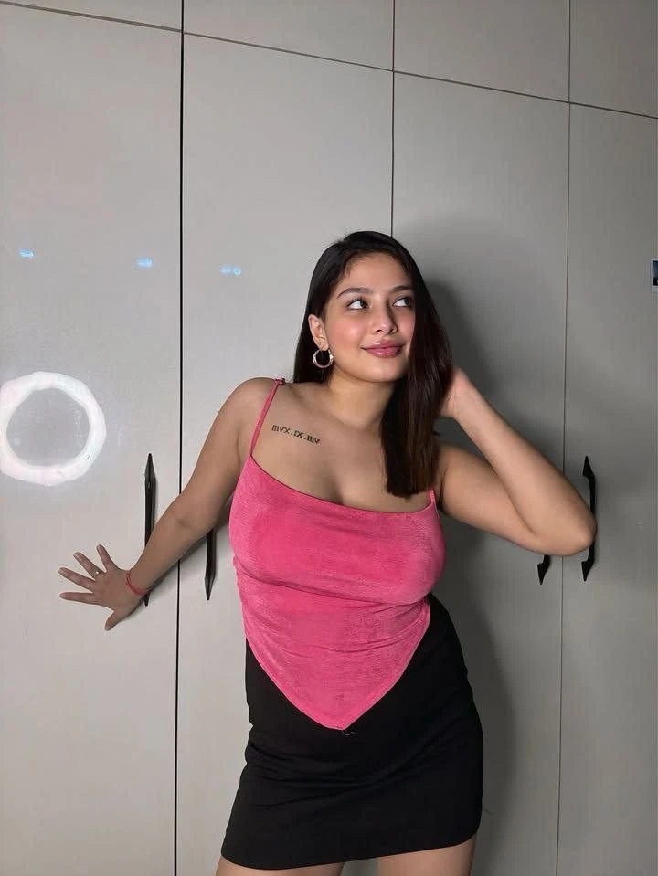 Minakshi – Indian escort in Visakhapatnam — 2 / 4