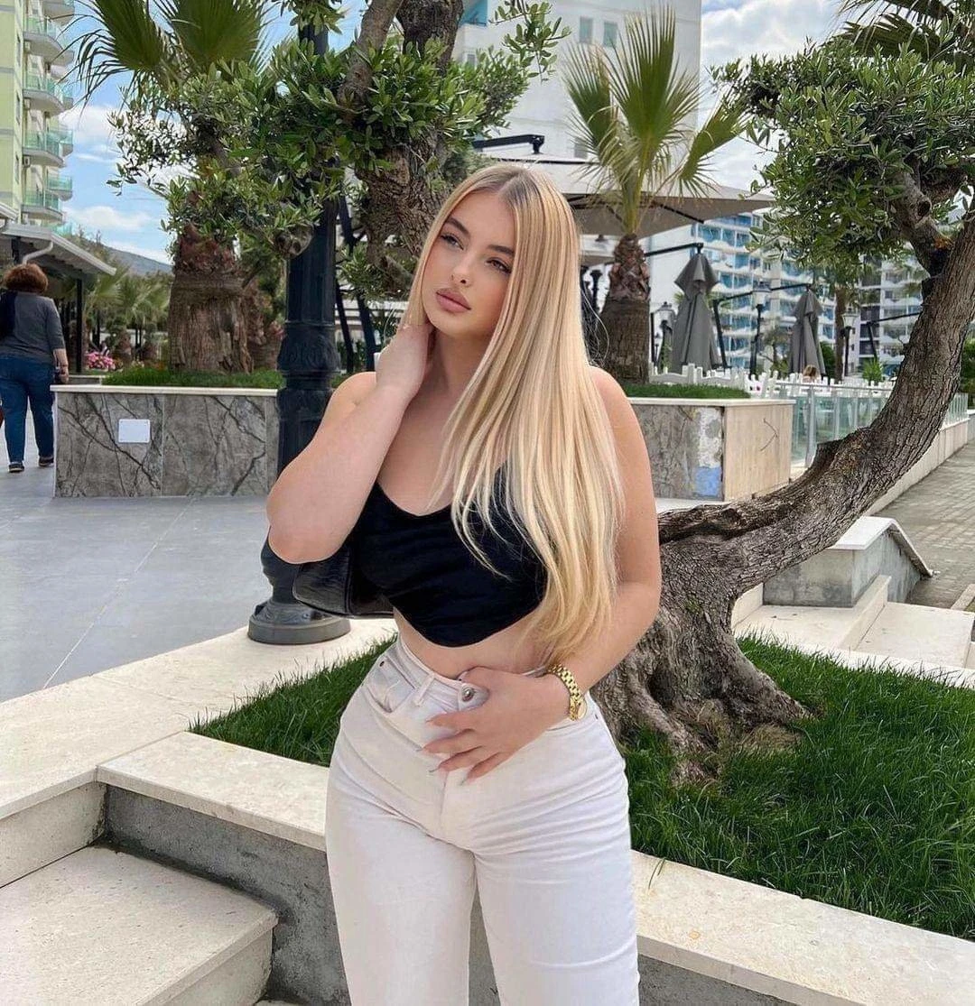 Uzbeki Model Escorts – Uzbekistani escort in Jaipur — 4 / 5