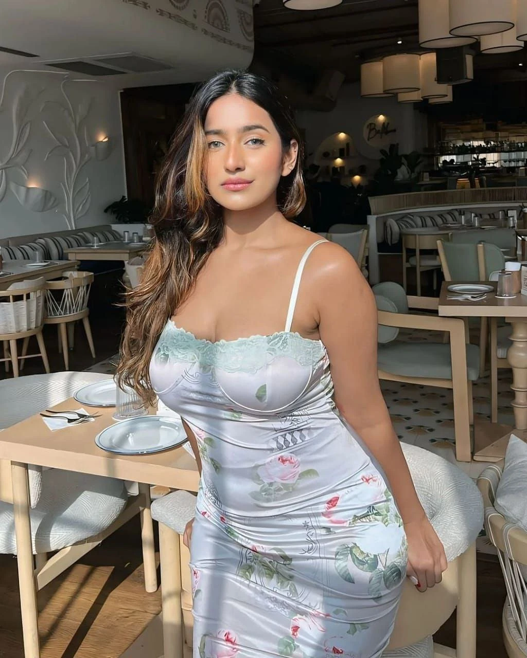 Vip Escort High Profile – Indian escort in Mumbai — 2 / 5
