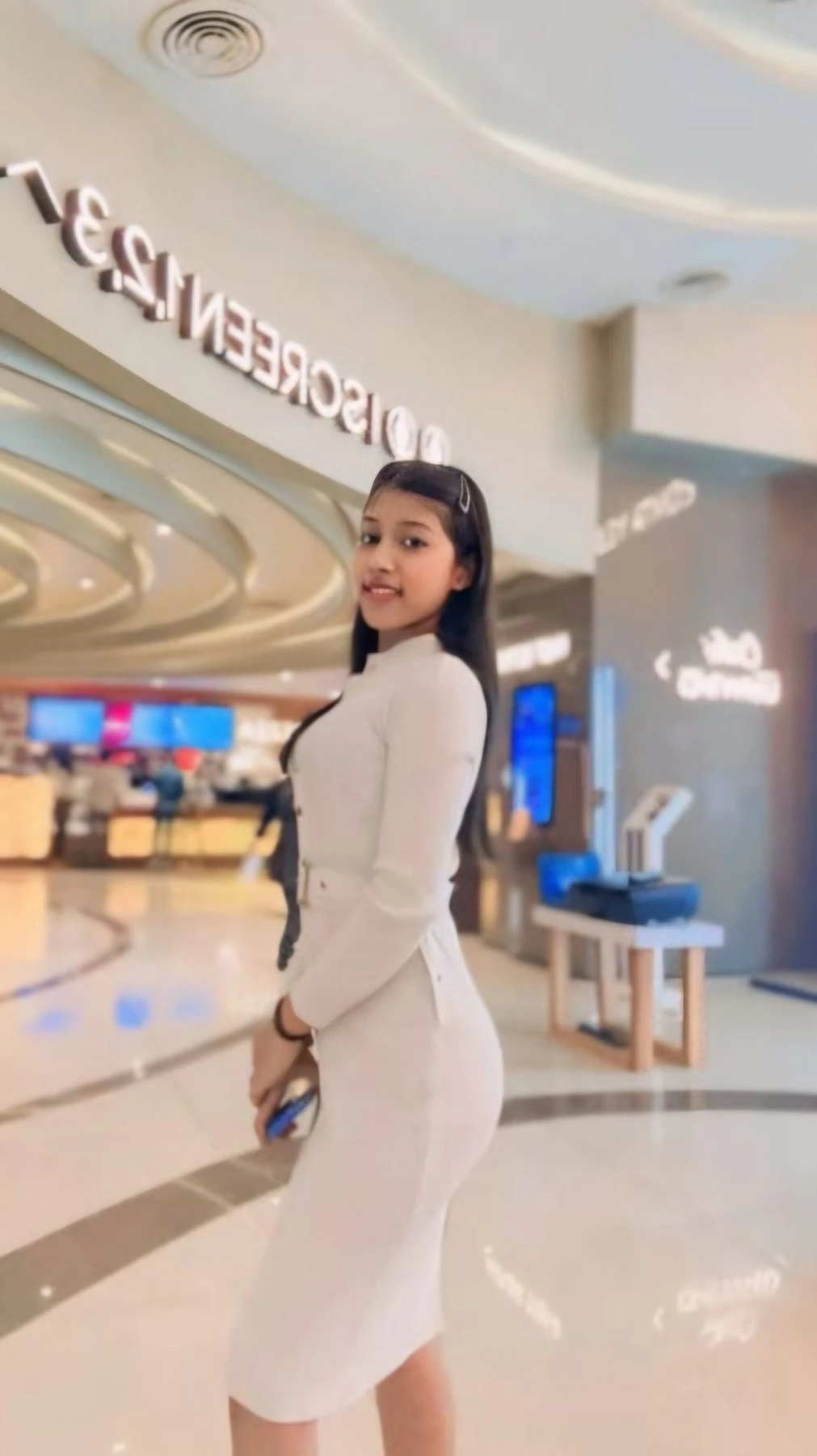 Real Meet Sexy Nisha Call Girls – Indian escort in Kolkata — 3 / 6