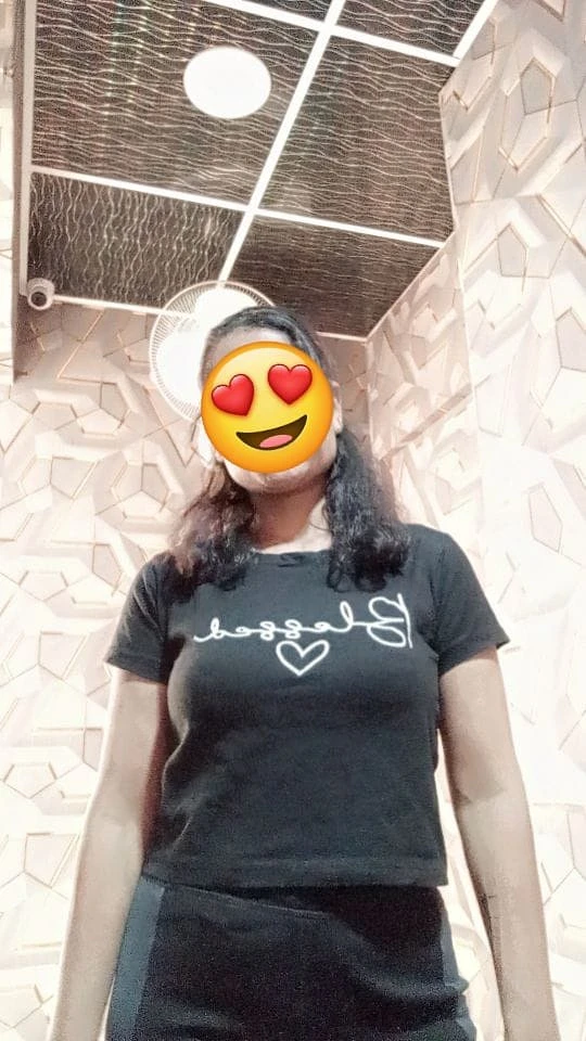 Manju an Independent Marathi Housewife – Indian escort in Pune — 3 / 6