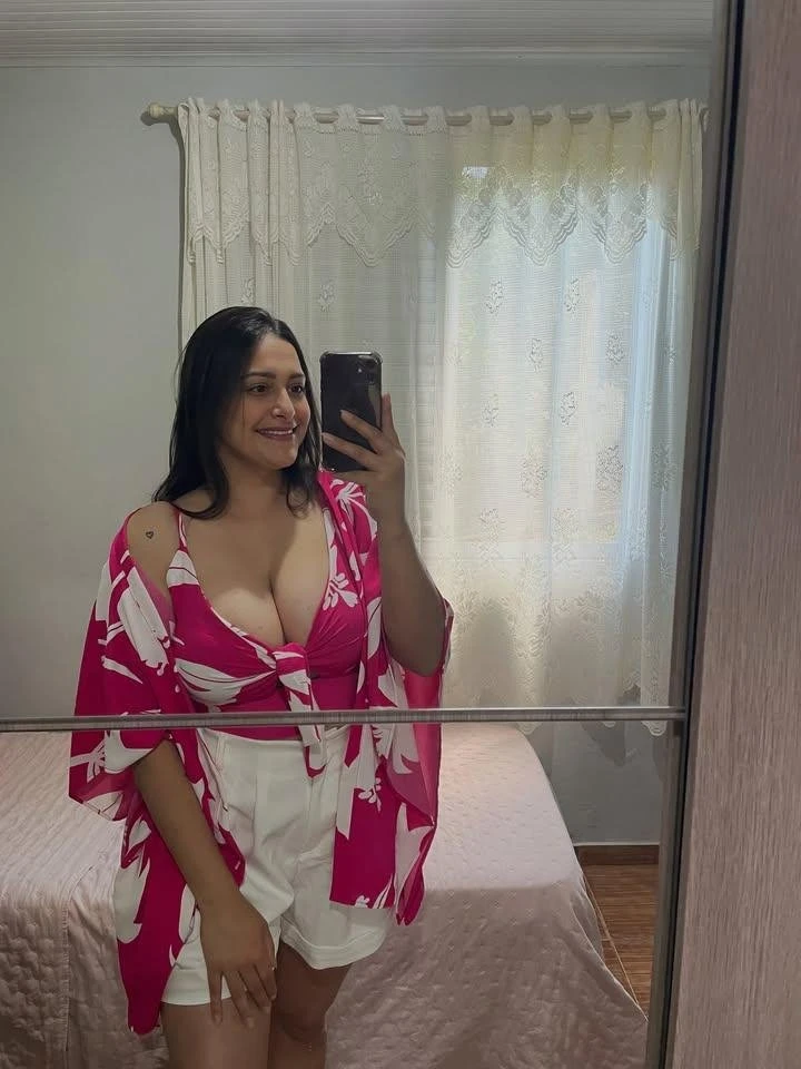 ESCORTS SERVICES IN UDAIPUR CASH ON HAND – Indian escort in Udaipur — 6 / 9