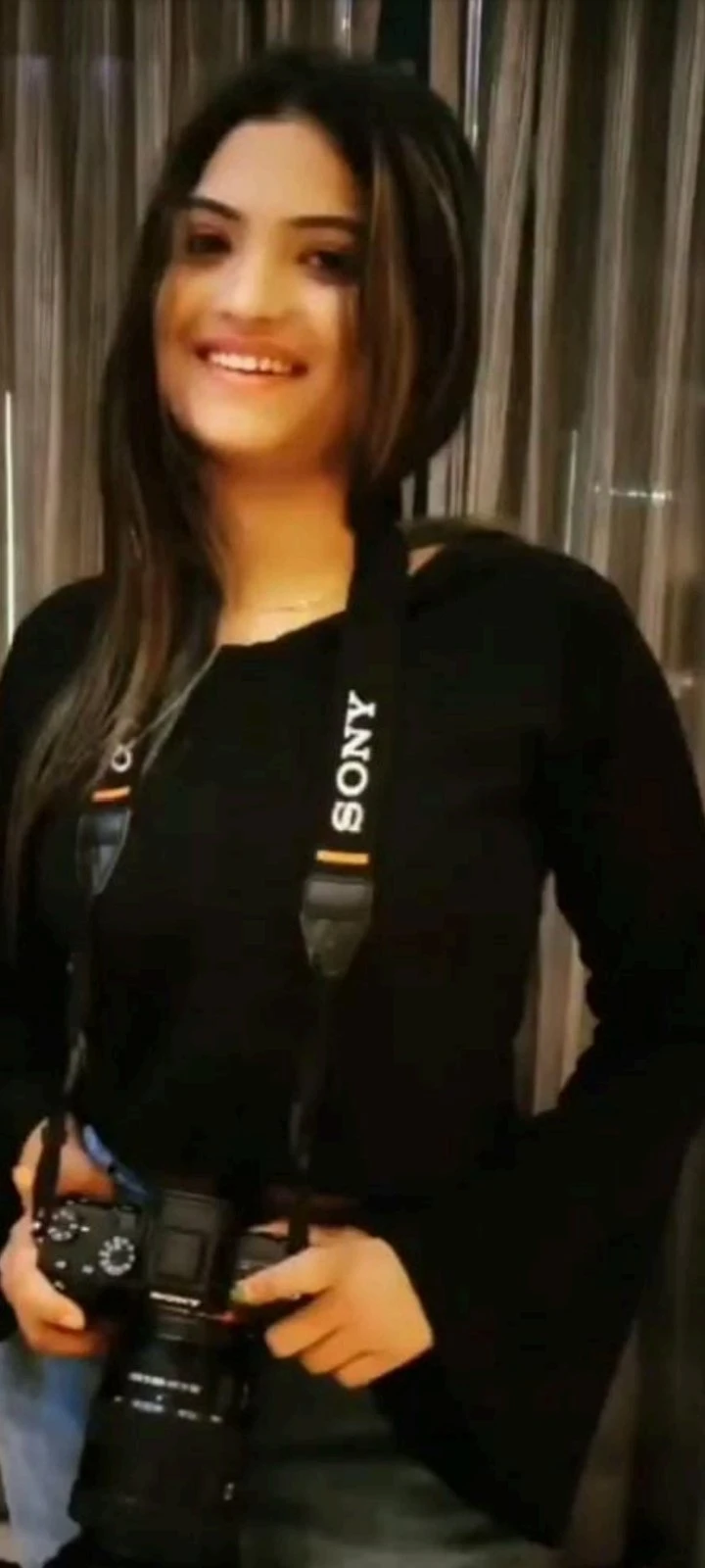 Miss Neha – Indian escort in Kolkata — 1 / 5