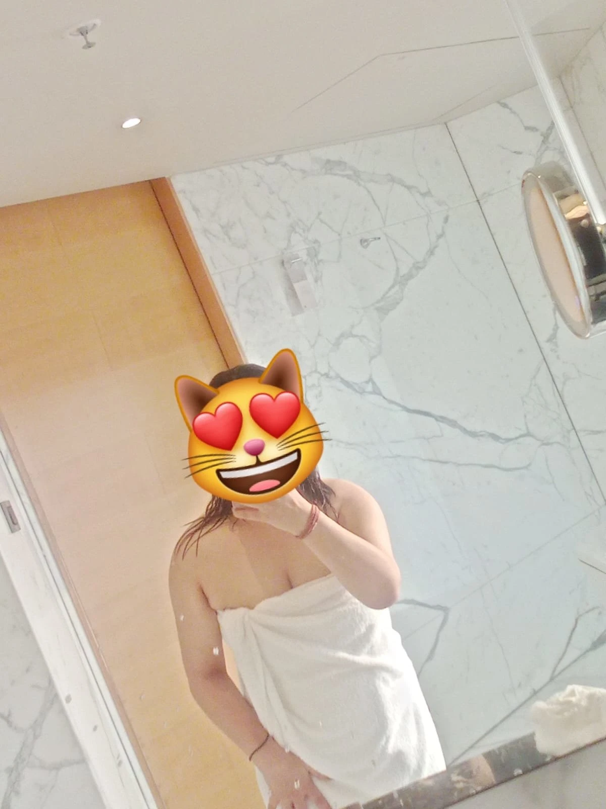 White Chick Chubby priyanshi Independent – Indian escort in Mumbai — 12 / 15