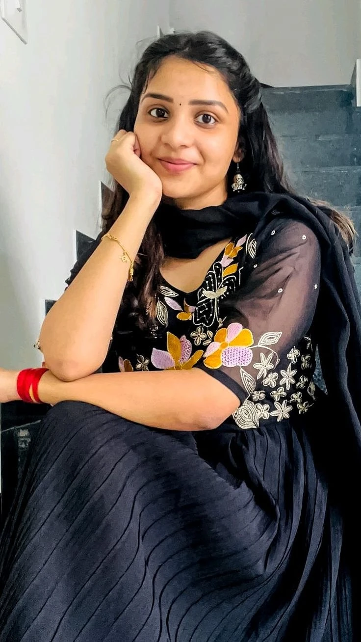 Harshita Sharma – Indian escort in Kochi — 6 / 7