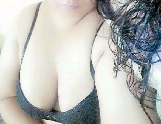 Sapna cam service only – Indian escort in New Delhi — 1 / 5