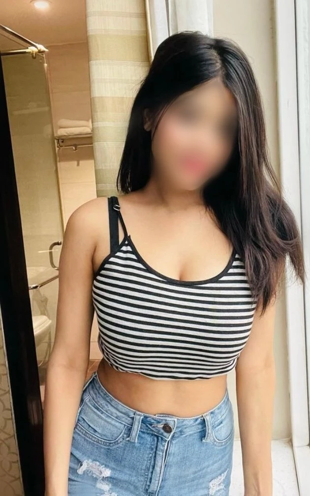 Divyaa Independent – Indian escort in Pune — 3 / 5