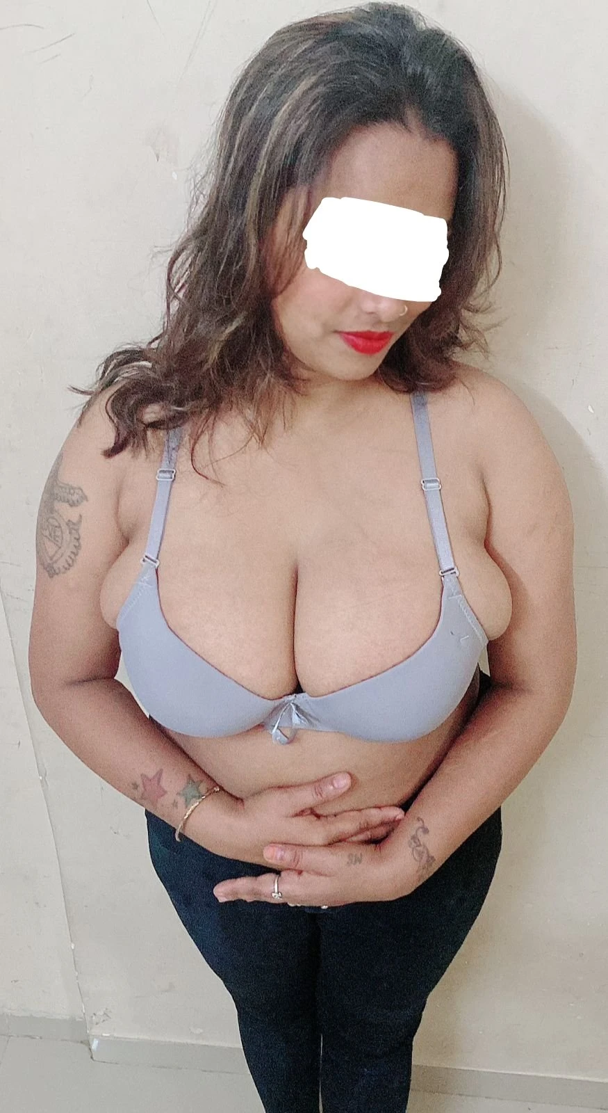 Independence Love 1 – Indian escort in Mumbai — 2 / 7
