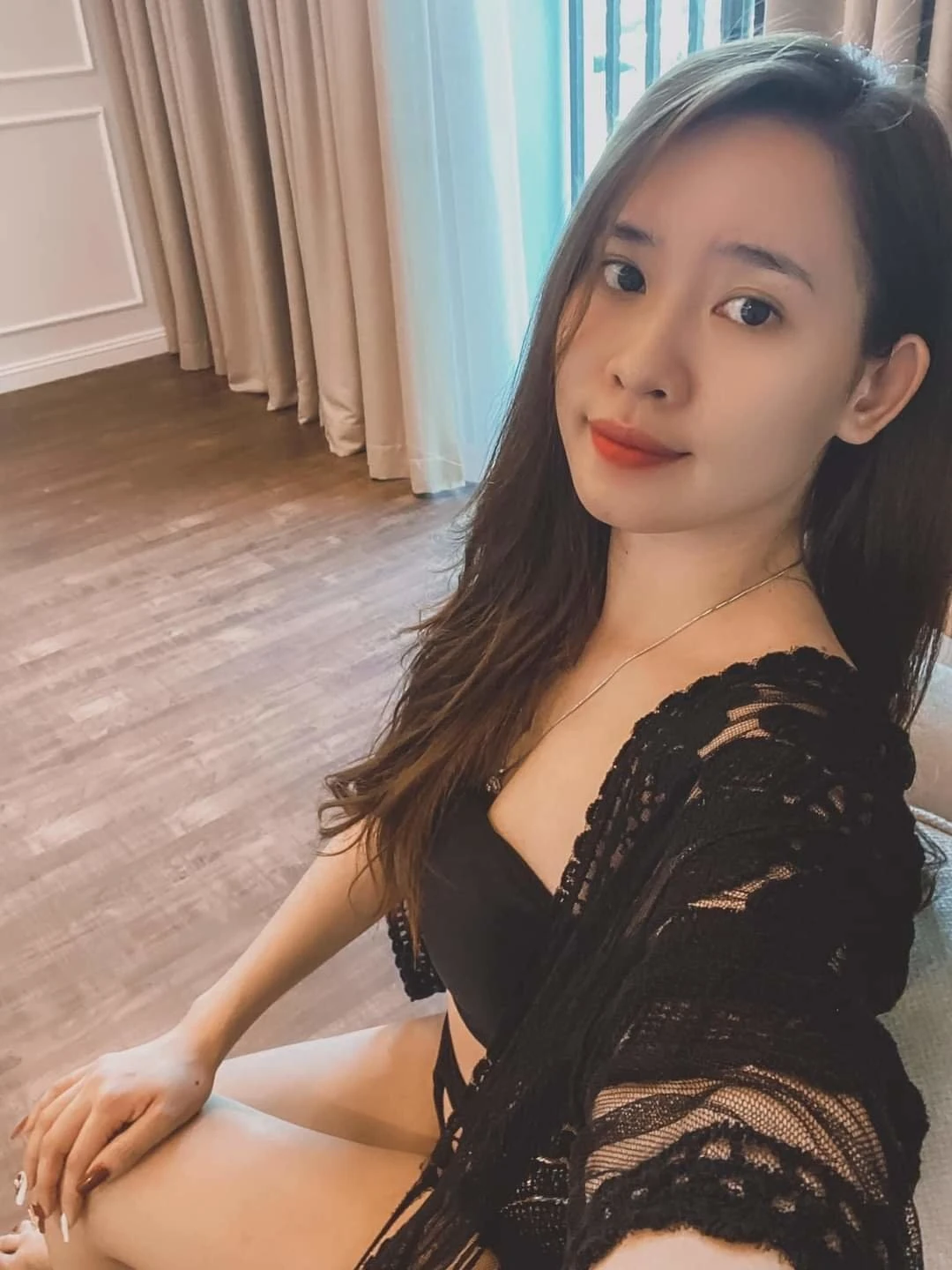 Anna in Malé – Filipino escort in Maldives — 2 / 7
