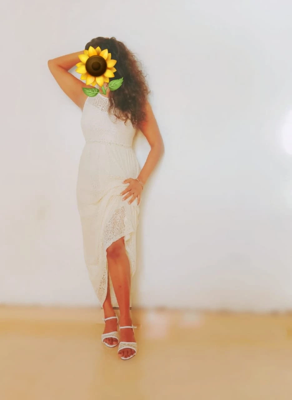 Shalani – Sri Lankan escort in Colombo — 4 / 5