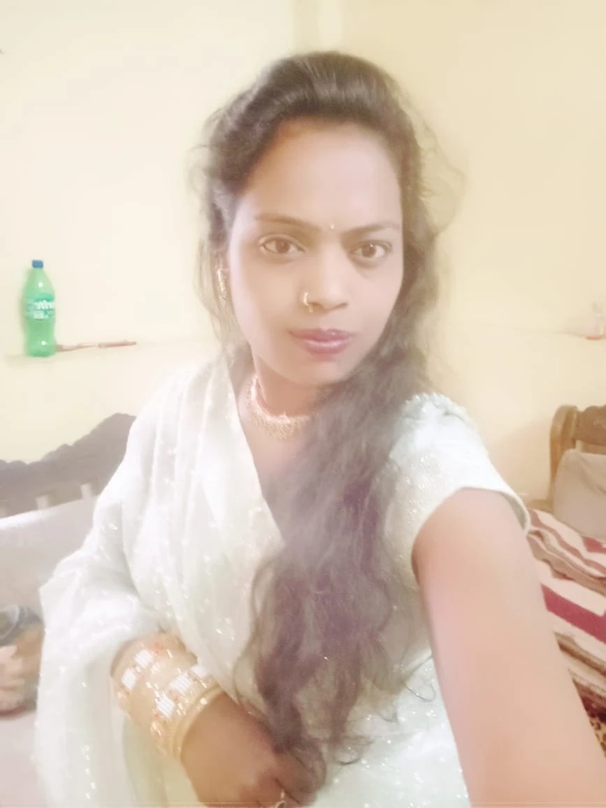 Sneha Singh – Indian escort in Hyderabad — 3 / 6