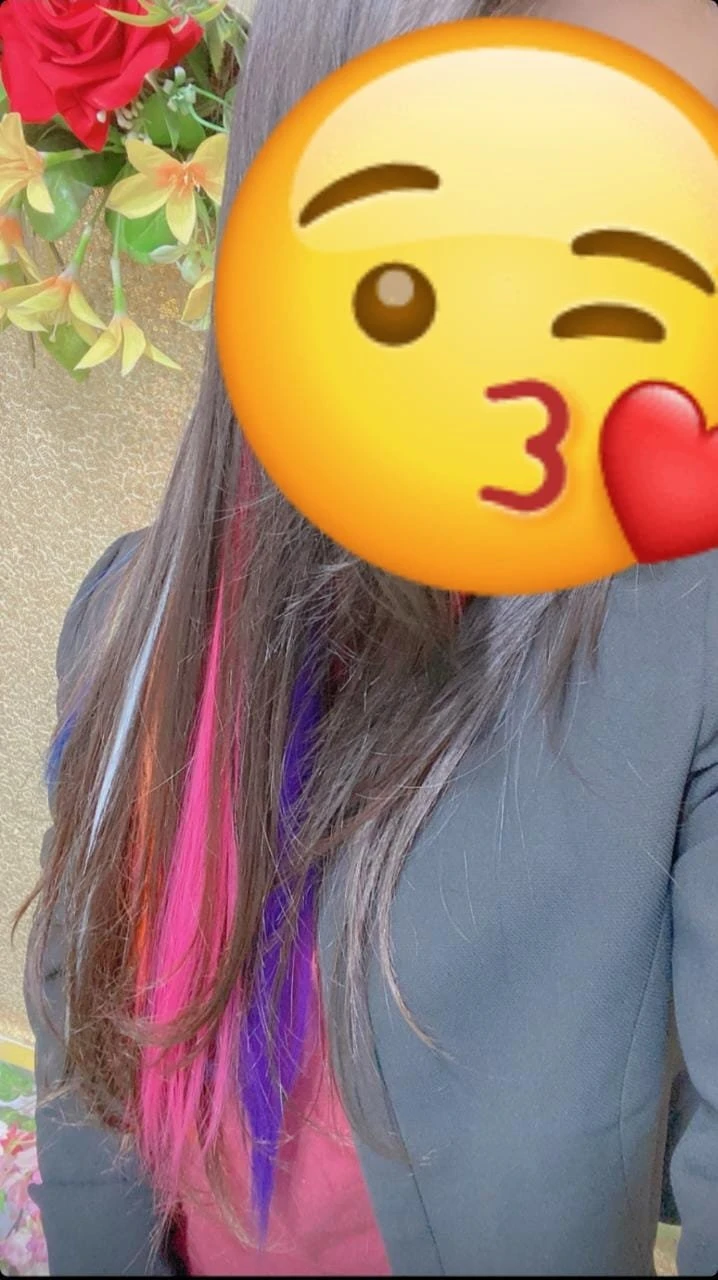 Surbhi Real and Cam – Indian escort in New Delhi — 4 / 5