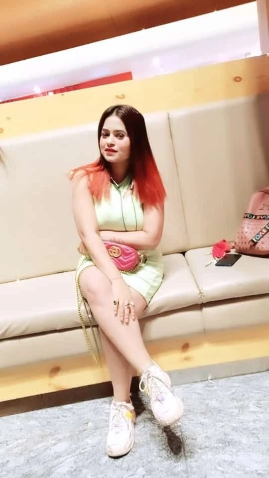 Cabin Crew Airhostess in Hyderabad – Indian escort in Hyderabad — 2 / 4