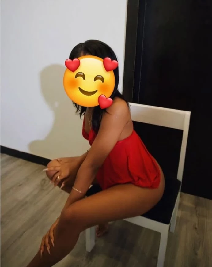 Shira (Madipakkam Chennai) – South African escort in Chennai — 4 / 5