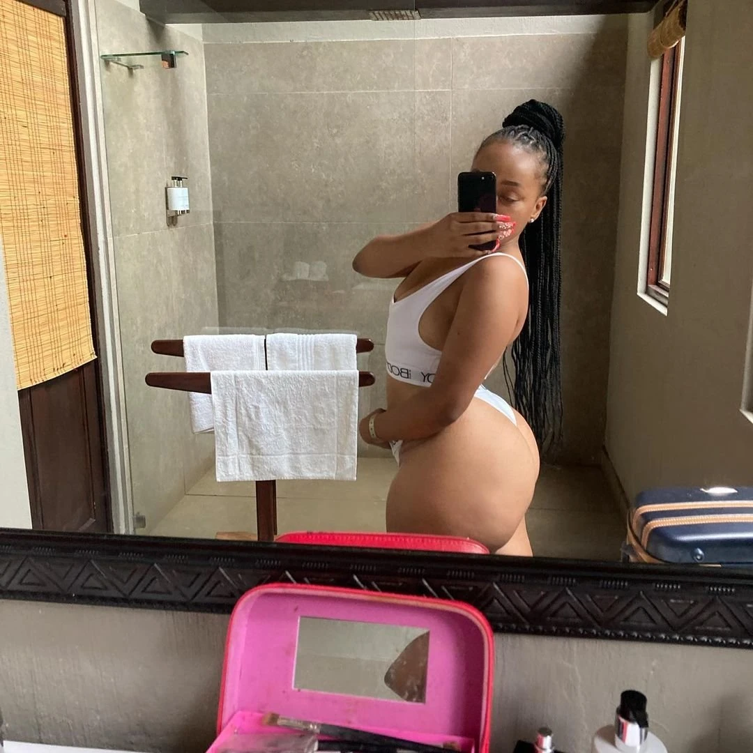 Sex Mistress – Mozambican escort in Beirut — 2 / 4