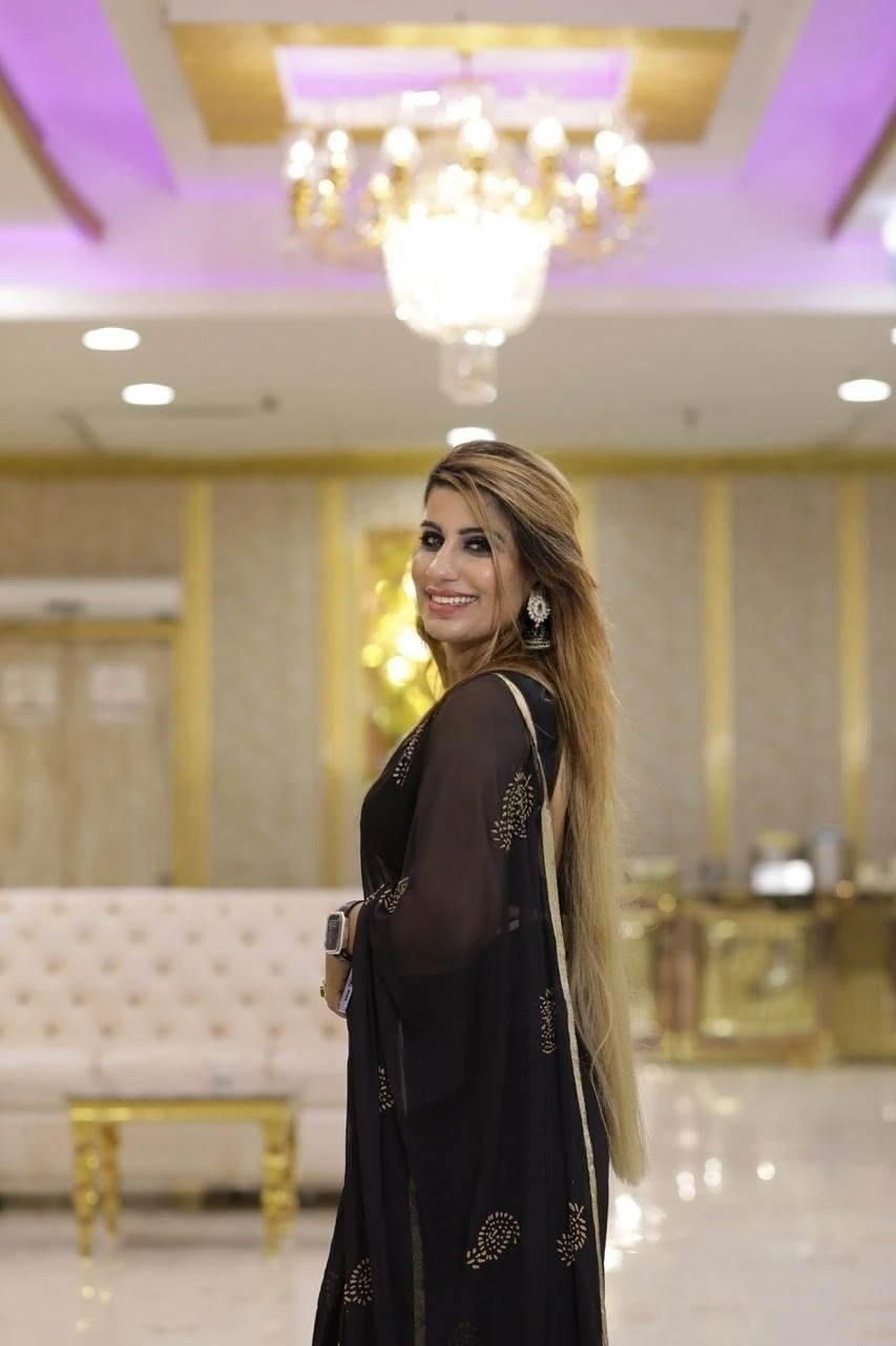 Anisha – Indian escort in Macao — 4 / 7
