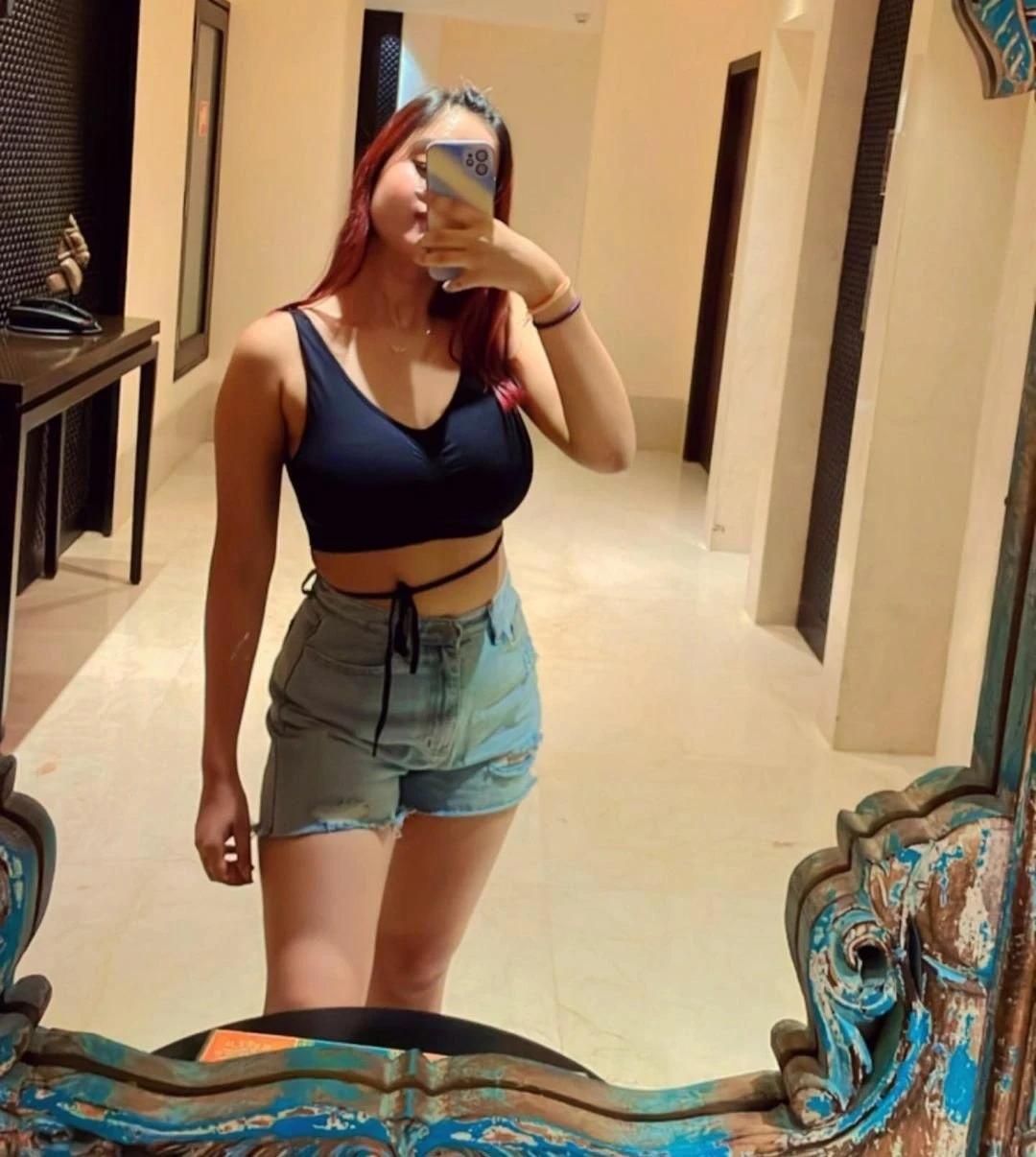 Monika – Indian escort in Mumbai — 4 / 5