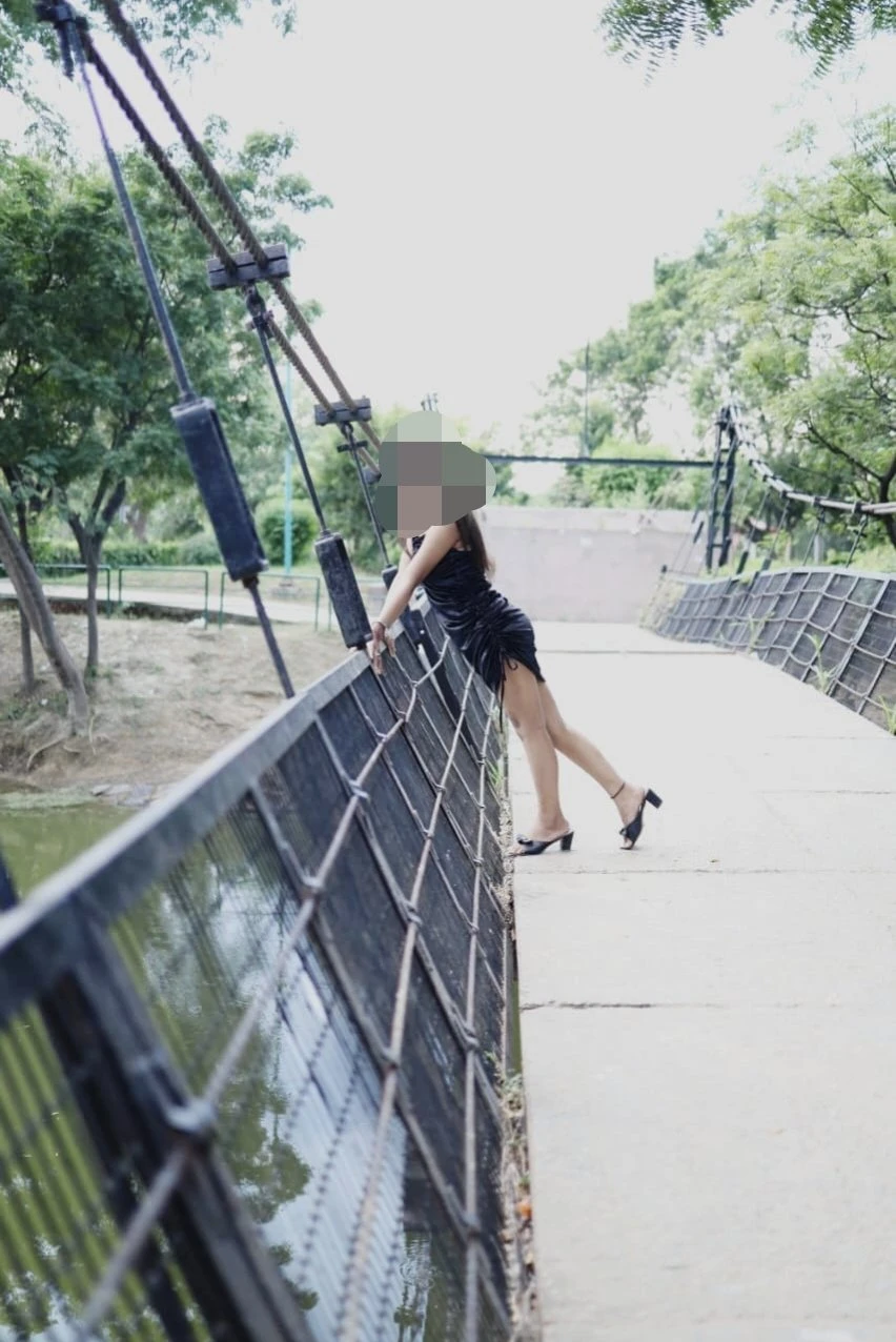 ꧁༒Real Meet & Com Session༒꧂ – Indian escort in Hyderabad — 4 / 5