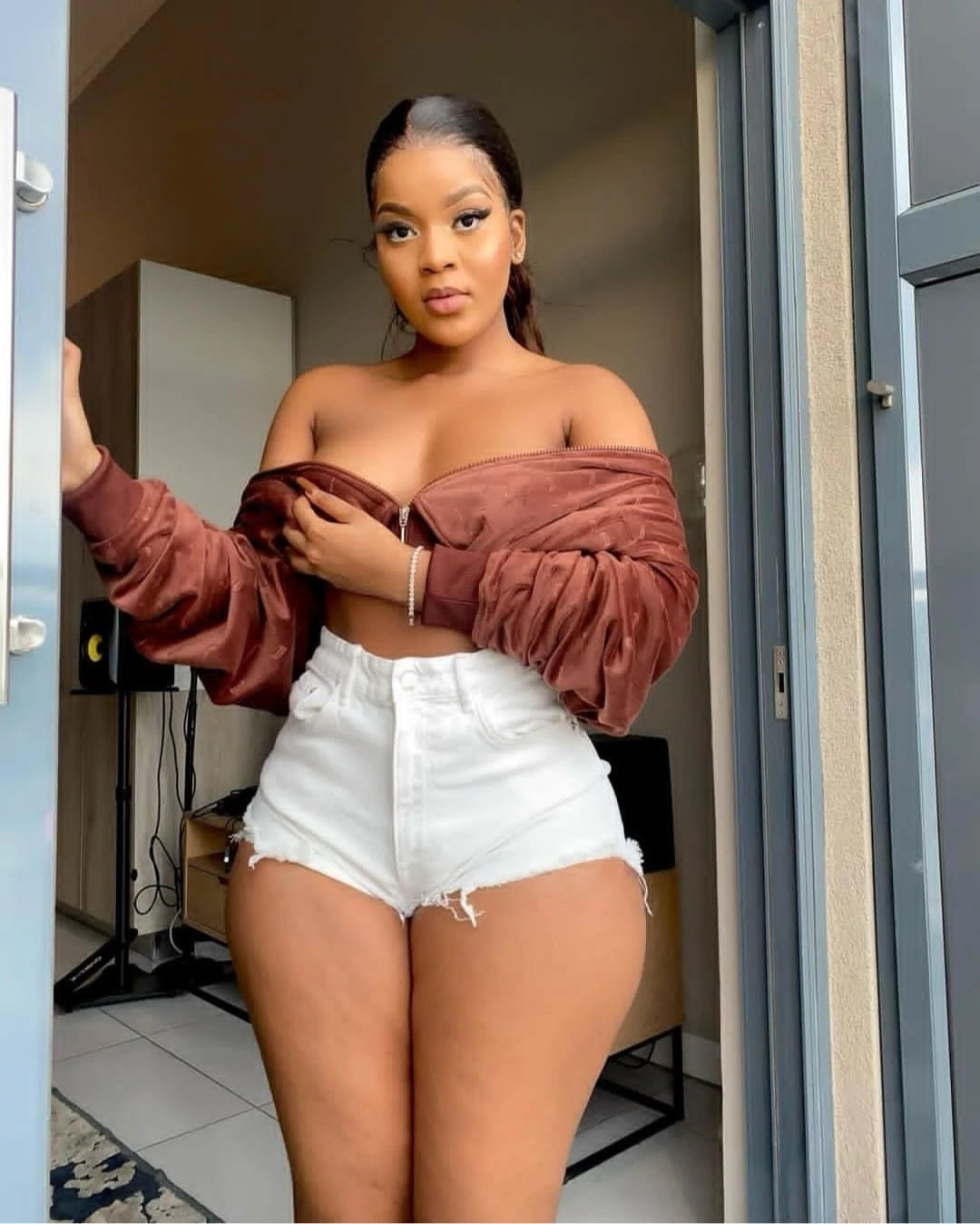 Princess – South African escort in Erbil — 2 / 5