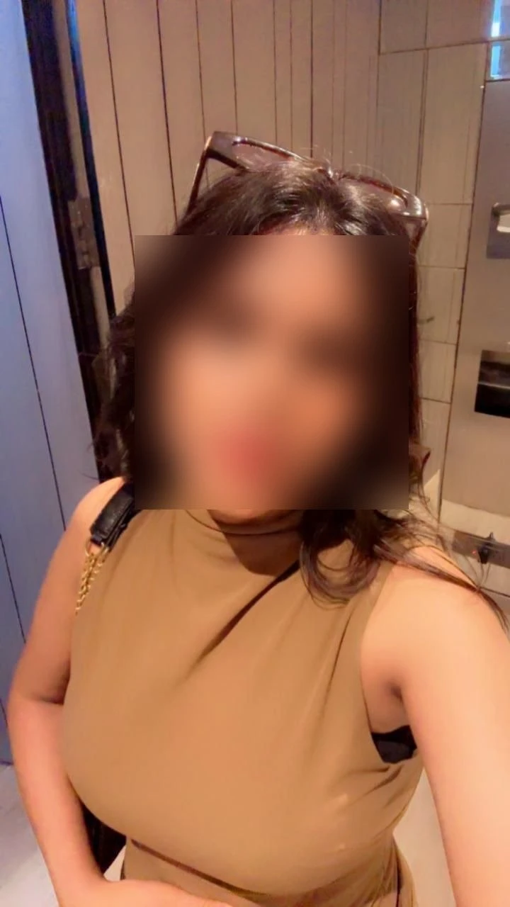 Priya – Indian escort in Mumbai — 5 / 6