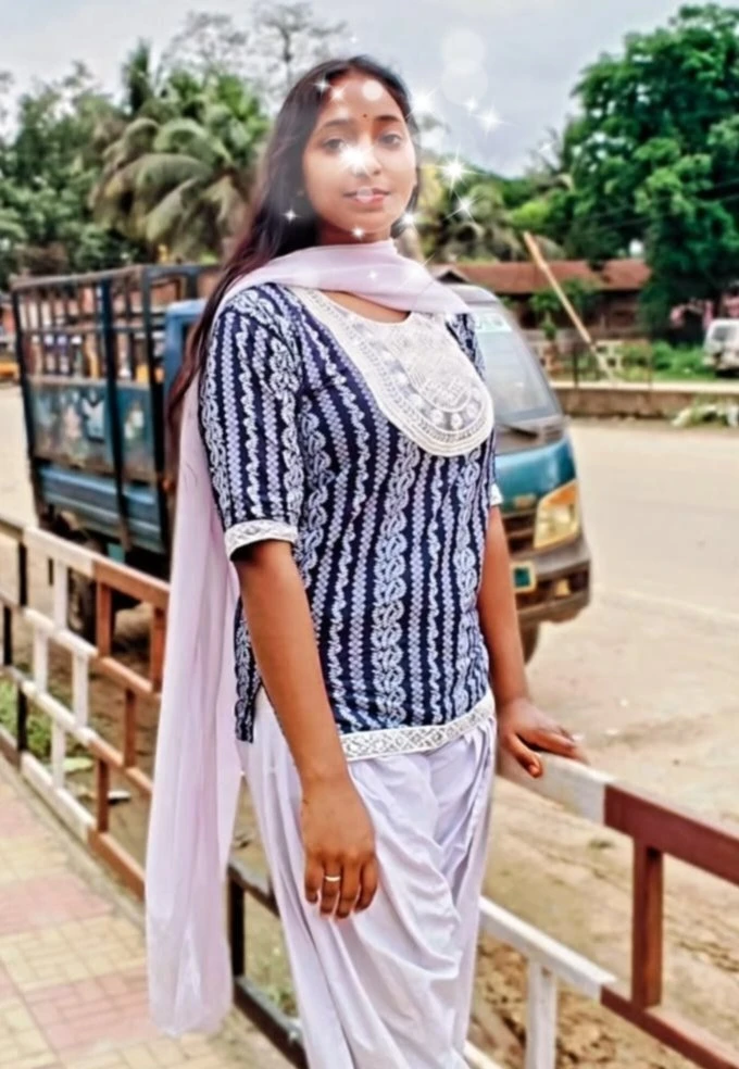 It's genuine Live Cam Show & Meeting – Indian escort in Hyderabad — 2 / 4
