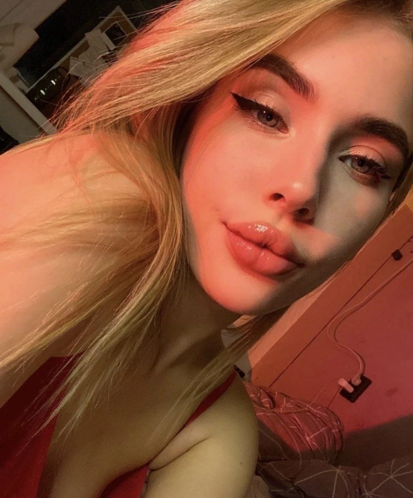 * Little Kate ❤ 20 Y. O – Estonian escort in Beirut — 2 / 11