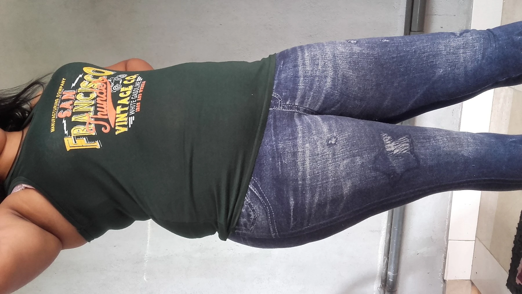 Anu – escort in Colombo — 3 / 4