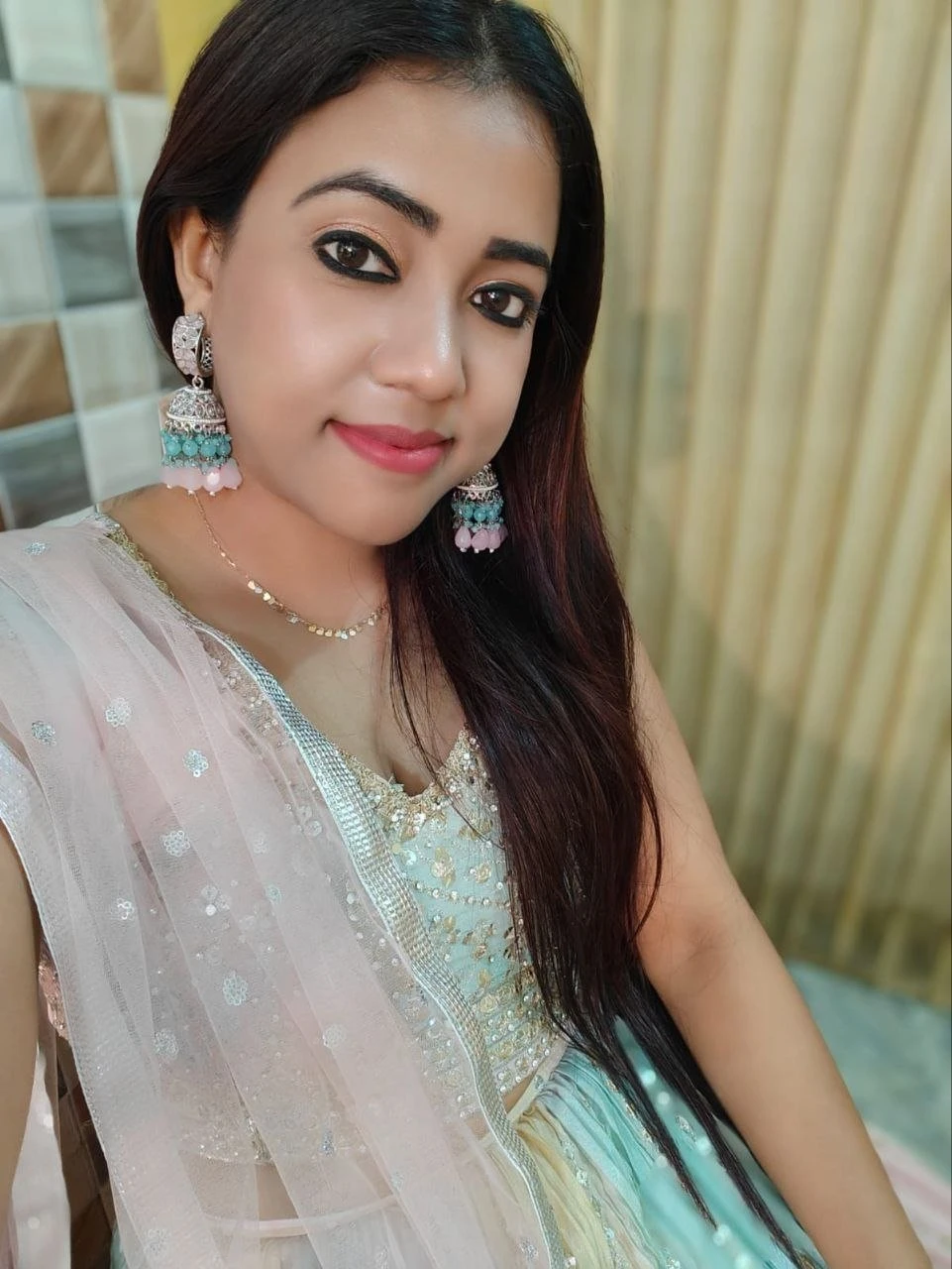 Tanya Patel Available – Indian escort in Mumbai — 11 / 16