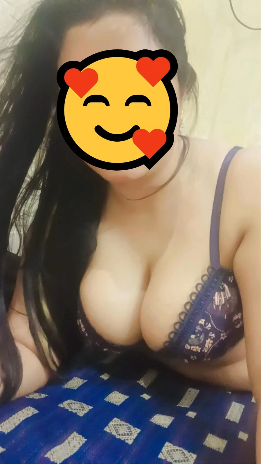 Hot Couple Web Cam Show – escort in Mumbai — 3 / 8