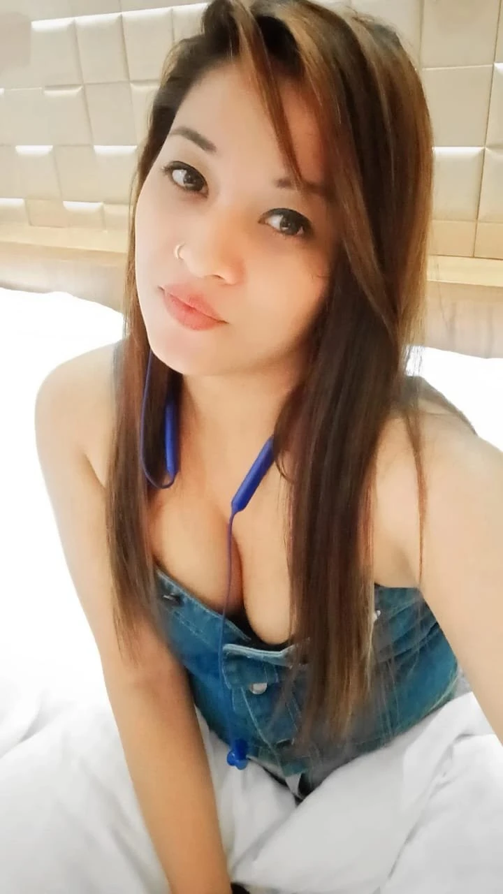 Nisha – Indian escort in New Delhi — 2 / 7
