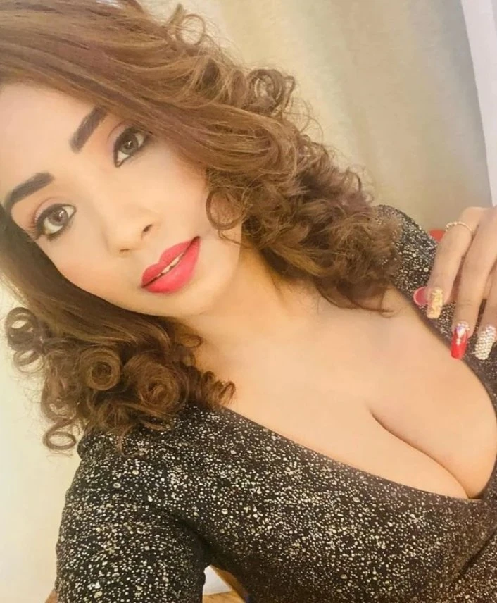 Yamini Joshi Vip Call Girl Service Avail – Indian escort in Pune — 2 / 3