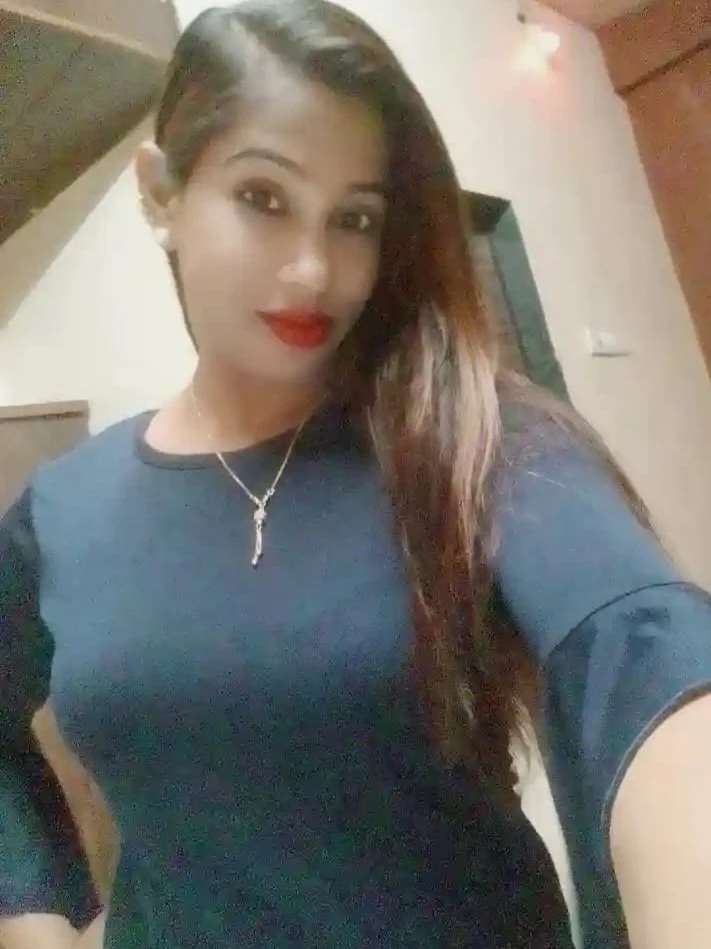 NISHA /// ( Cam & Real session) /// – Indian escort in Mumbai — 3 / 5