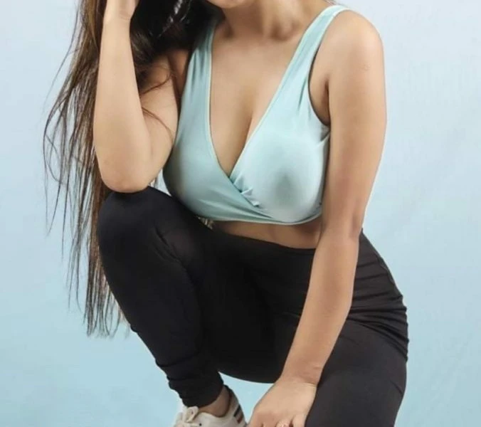 Zoya – Indian escort in New Delhi — 11 / 14
