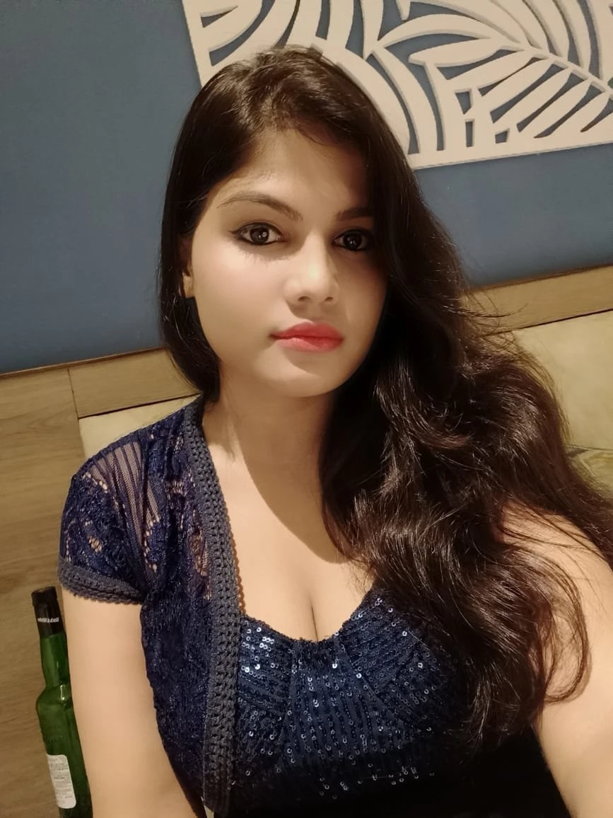 Seema Patil Independent Meet Only – Indian escort in Mumbai — 3 / 7