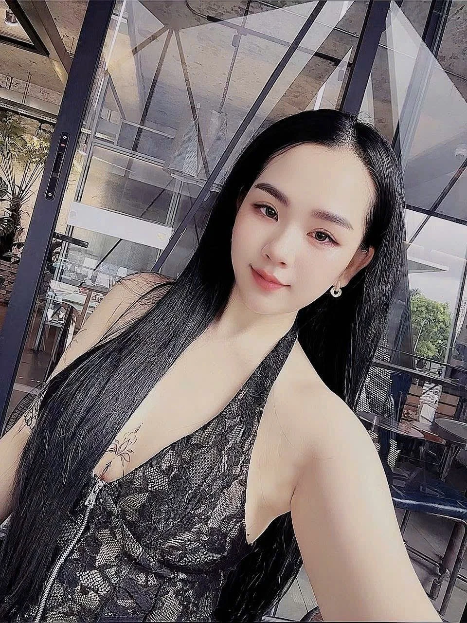 Mika – escort in Ho Chi Minh City — 4 / 8