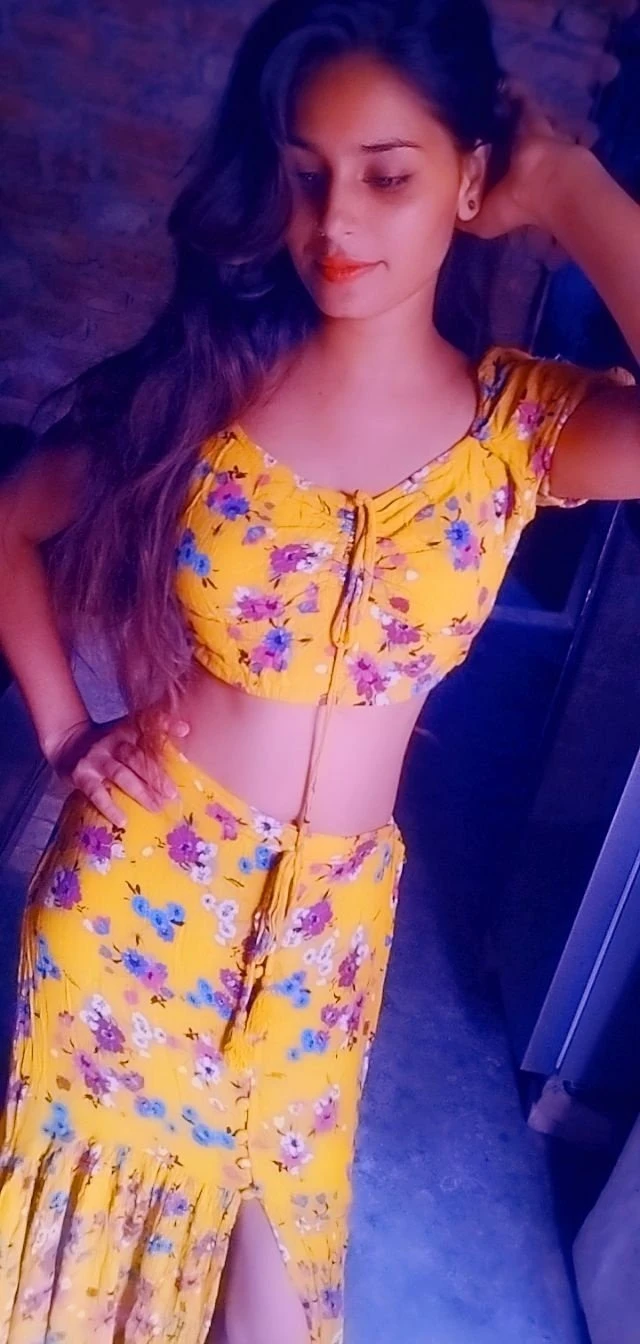 Sonia Escorts Agency Book Only Cash – Indian escort in Hyderabad — 2 / 4