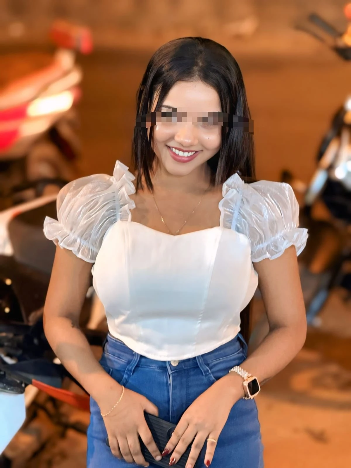 Rishita – Indian escort in Kolkata — 3 / 5