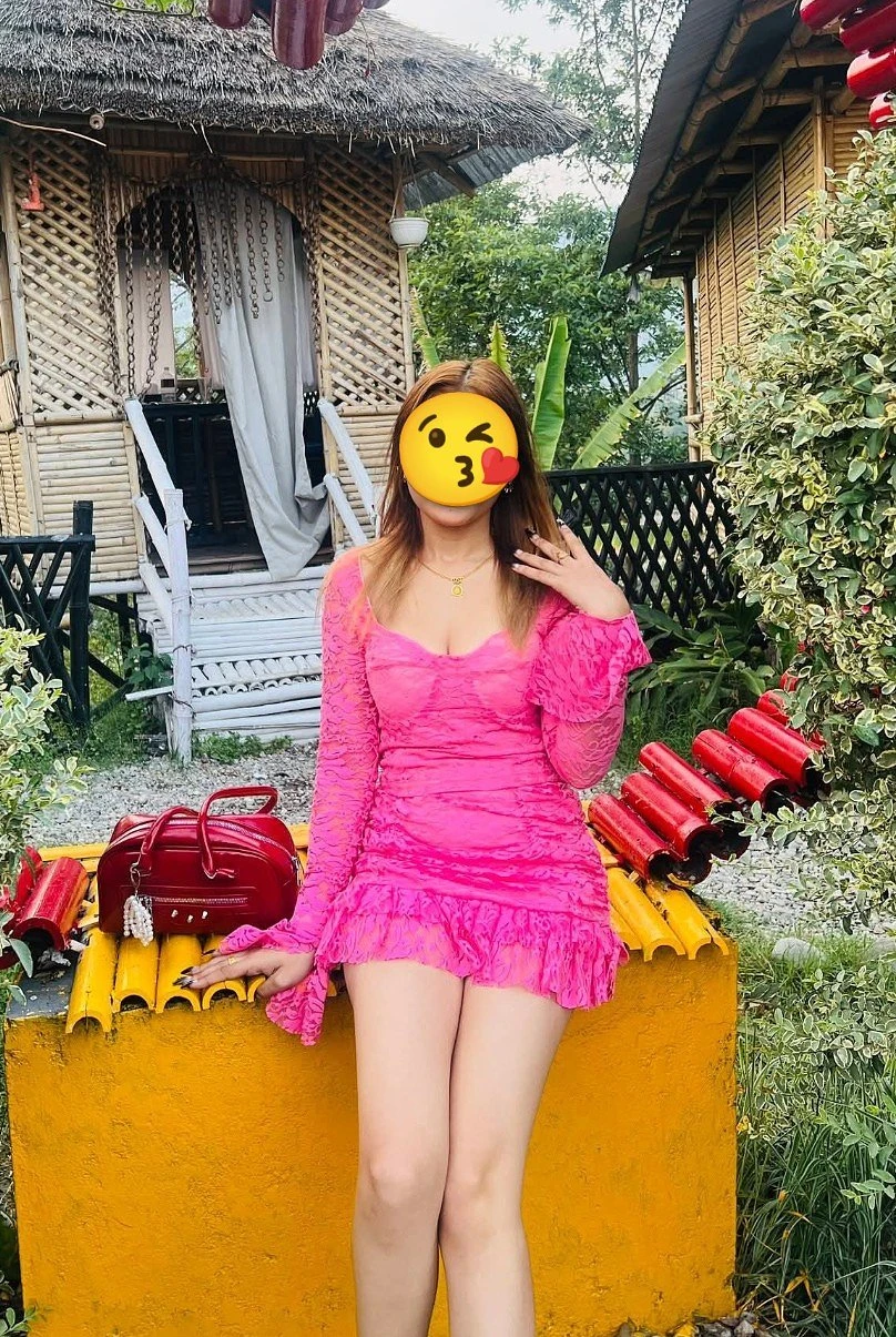 One and only hand cash service – Nepalese escort in Kathmandu — 2 / 3