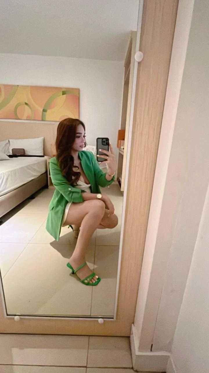 STUDENT GIRL IS BACK – Spanish escort in Macao — 27 / 29