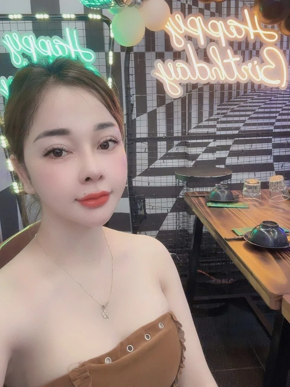 Hana's – Singaporean escort in Kathmandu — 4 / 6