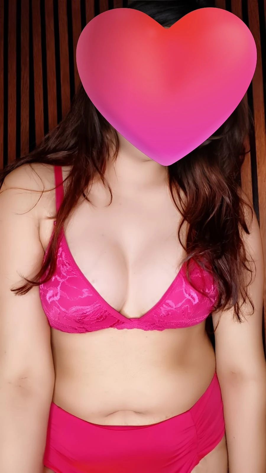 Riya Singh Cam and real only outcall – Indian escort in New Delhi — 10 / 13