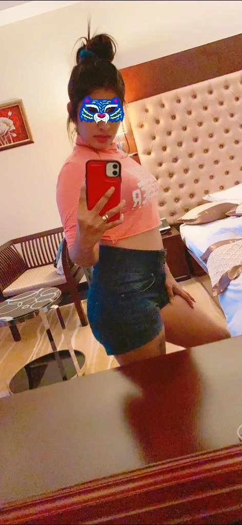 Niki Real profile – Sri Lankan escort in Colombo — 5 / 7