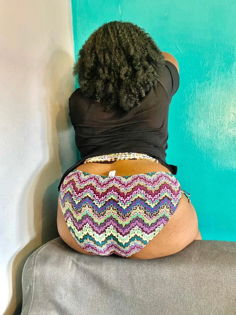Big Kelly – Nigerian escort in Abidjan — 4 / 7